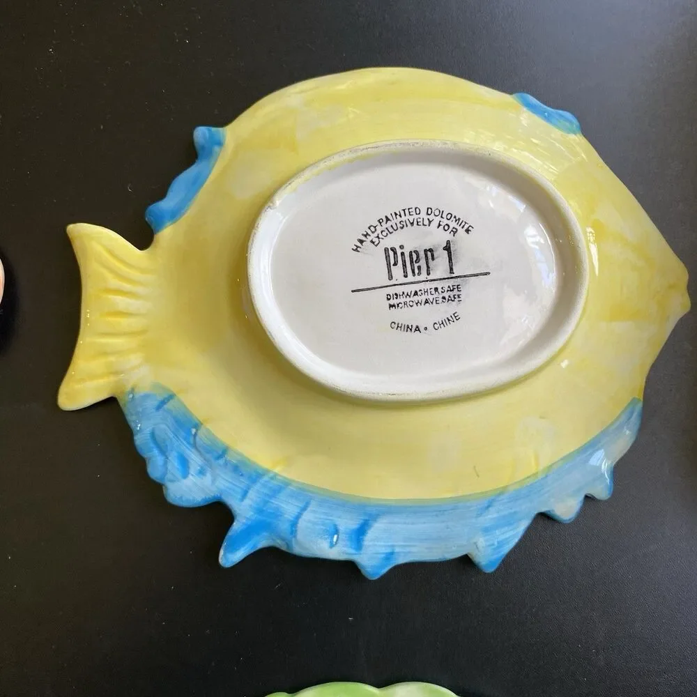 Pier 1 One Lot Of 4 Hand Painted Brightly Colored Mix & Match Fish Plates